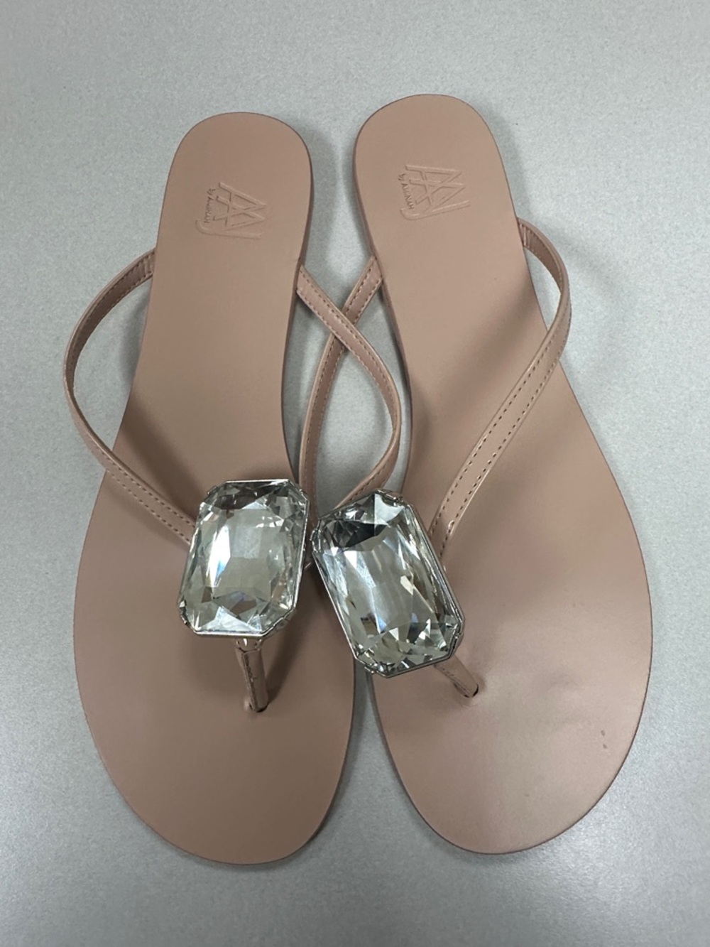 AAJ By Aminah's Lucinda flat sandals Nude Jeweled Thong Sandals - NWB size 9M - Picture 2 of 7